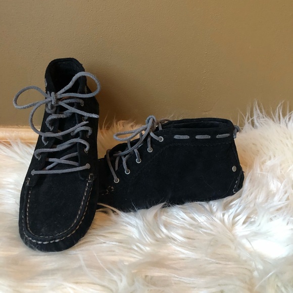 UGG Scootie black ankle booties - Picture 5 of 5